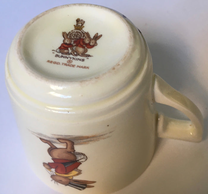 Royal Doulton Bunnykins - HW 14 Pressing Trousers HW 14R Top hat - Casino Cup - Signed BARBARA VERNON