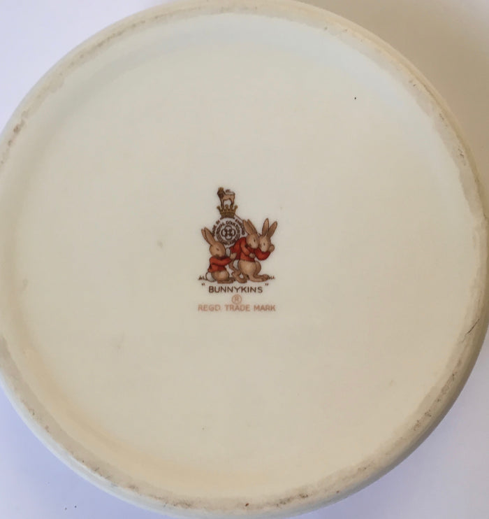 Royal Doulton Bunnykins - SF 19 Baking - 15 cm baby bowl